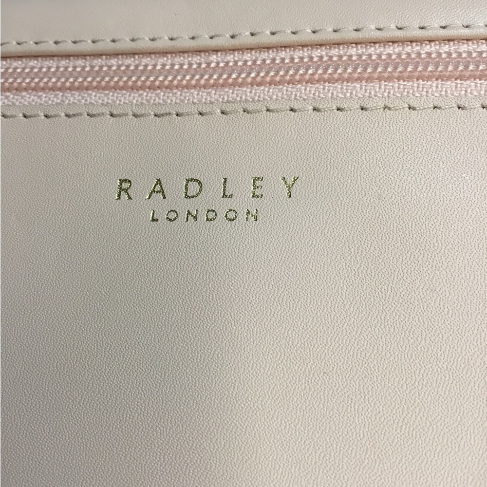 Radley London wallet - Picture 8 of 11